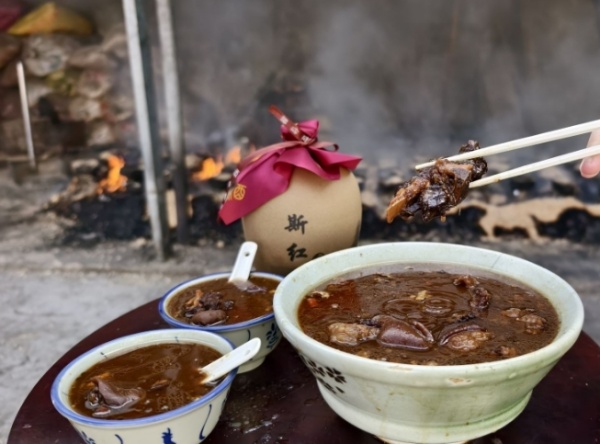冬季進(jìn)補(bǔ)正當(dāng)時(shí)！“火炙羊肉酒”，你吃過(guò)嗎？